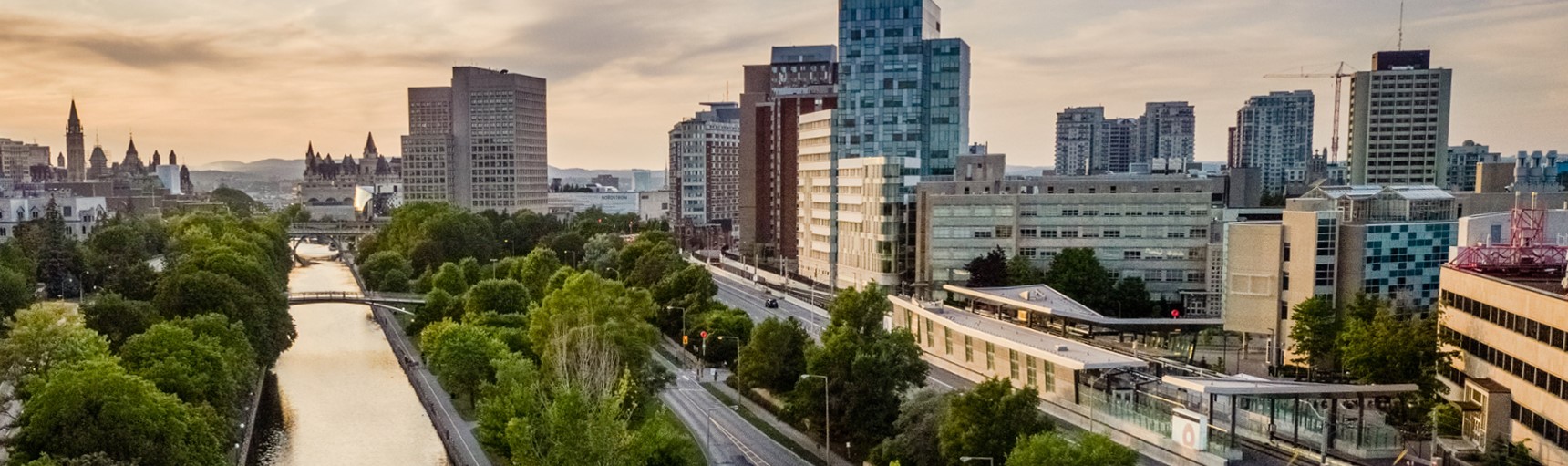 Aerial view of the Nation's Capital and the University of Ottawa